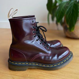 Dr. Martens VEGAN 1460 Cherry red Oxford lace up boots (Size: US 8)